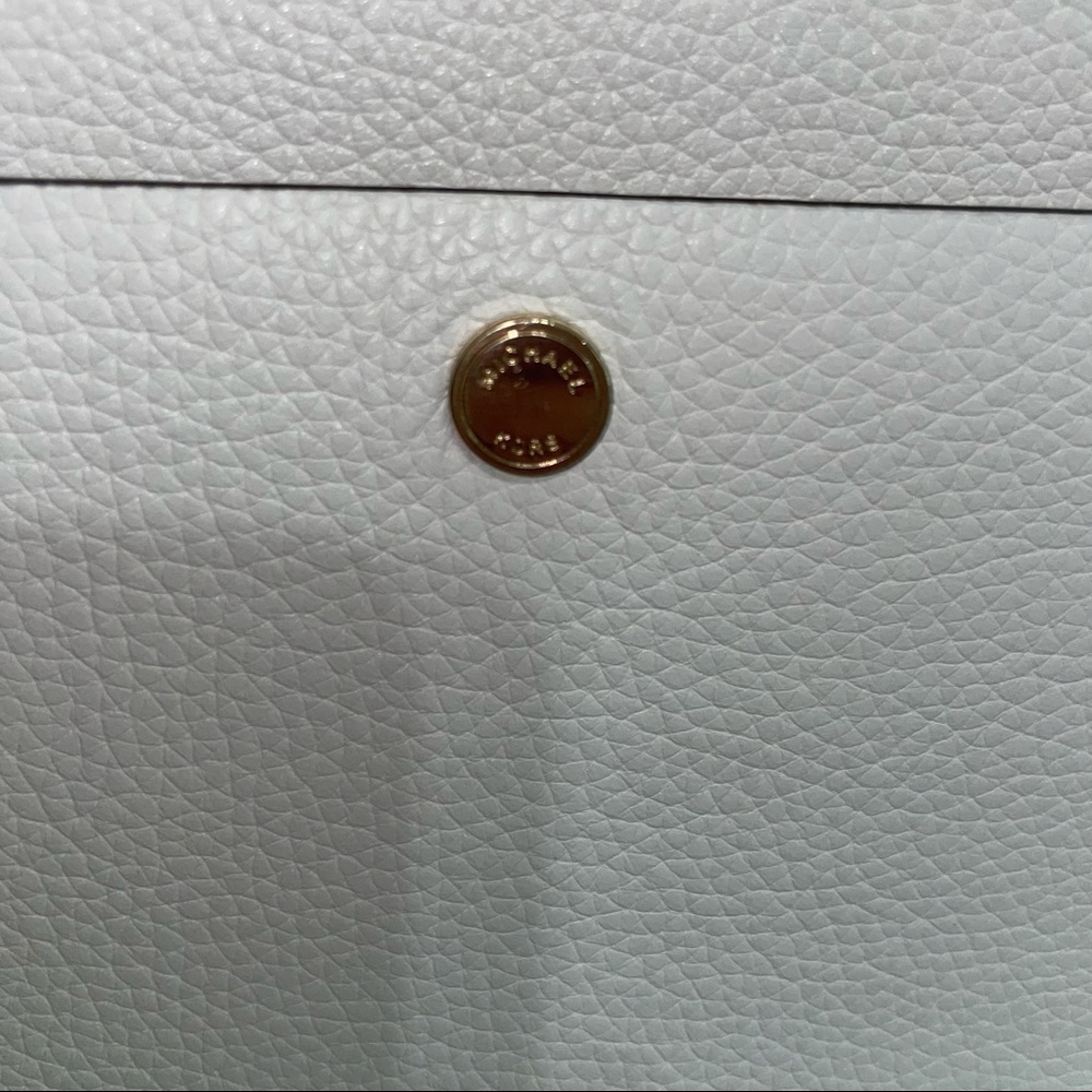 Michael Kors purse NEW - Picture 7 of 10
